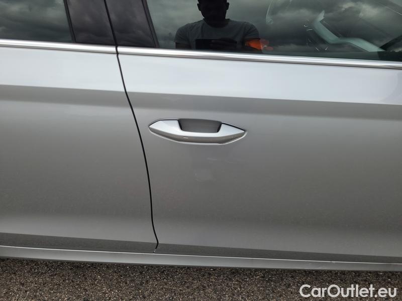  Skoda  Octavia  Combi (NX3)(2020) Oct.Combi 2.0TDI 110 Style AT #27