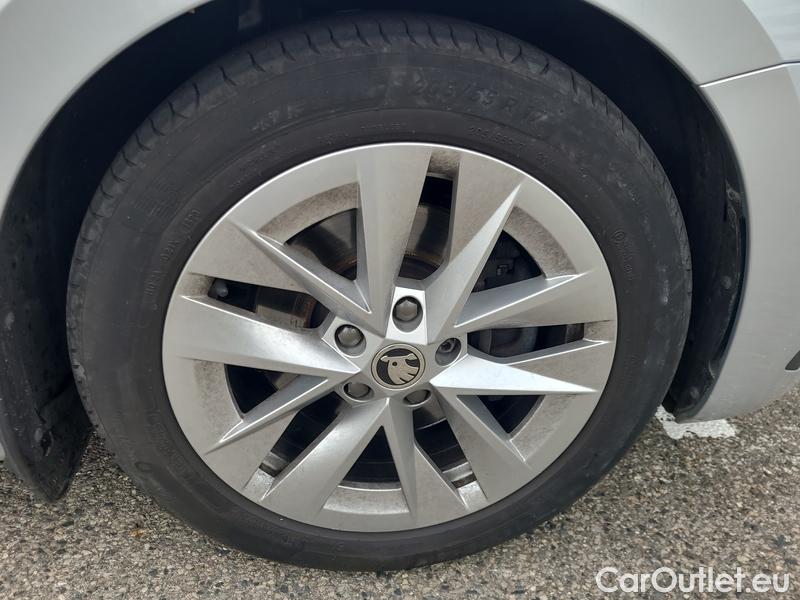  Skoda  Octavia  Combi (NX3)(2020) Oct.Combi 2.0TDI 110 Style AT #28