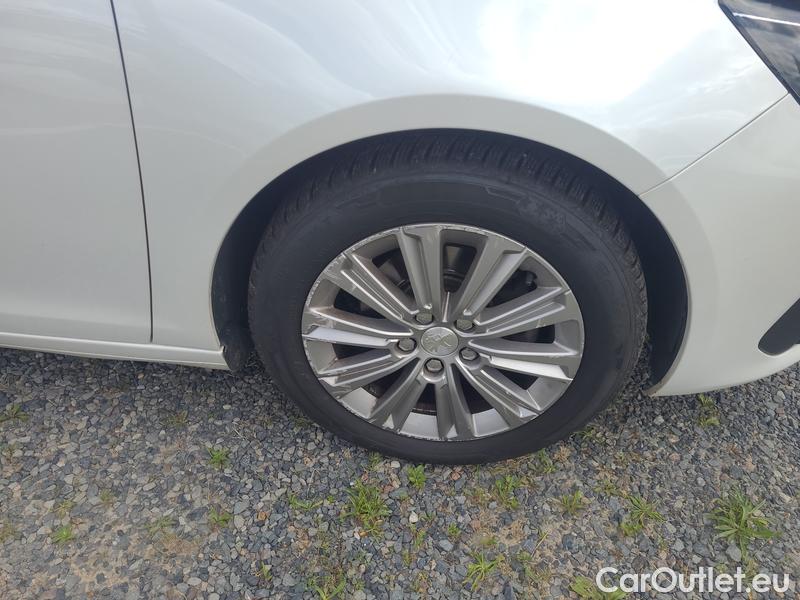  Peugeot  308 -SW  (P5) (2021)  SW 1.5 BHDi 130 ALL.P 5d #27