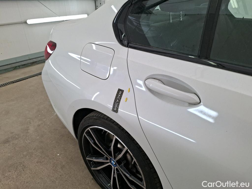  Bmw  Serie 3 BMW Série 3 Berline / 2018 / 4P / Berline 320e 204ch M Sport BVA8 Hybride #29
