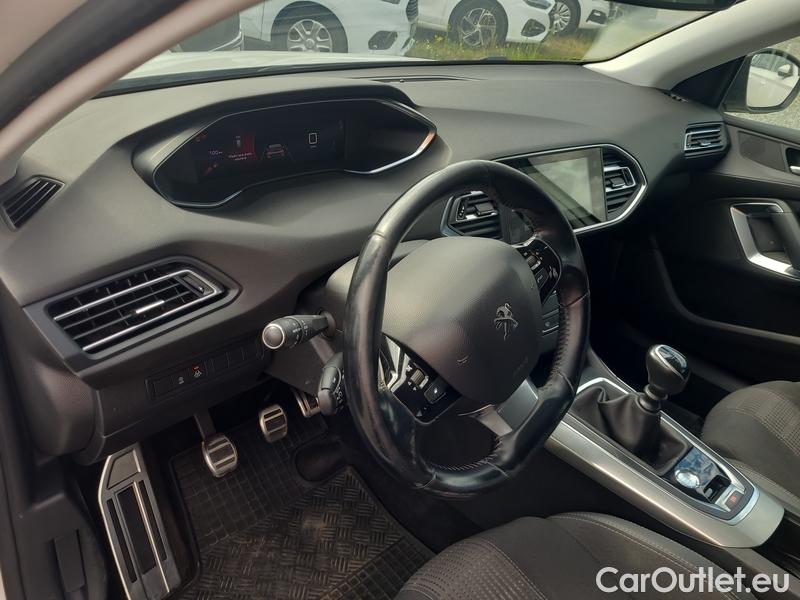  Peugeot  308 -SW  (P5) (2021)  SW 1.5 BHDi 130 ALL.P 5d #10