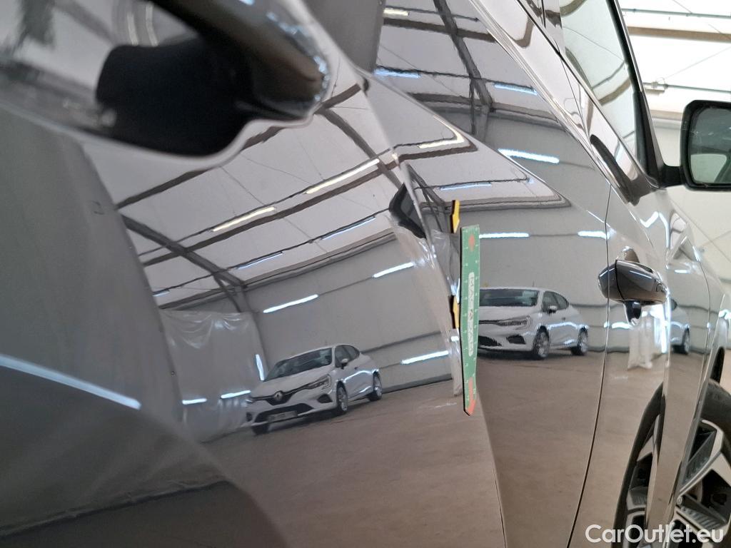  Hyundai  Tucson HYUNDAI  / 2020 / 5P / SUV 1.6 HYBRID 230 EXECUTIVE #31