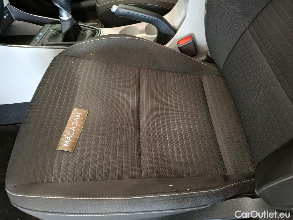  Hyundai  i20 HYUNDAI   2020  5P  Berline 10 T GDI 100 HYBRID 48V Intuitive #12