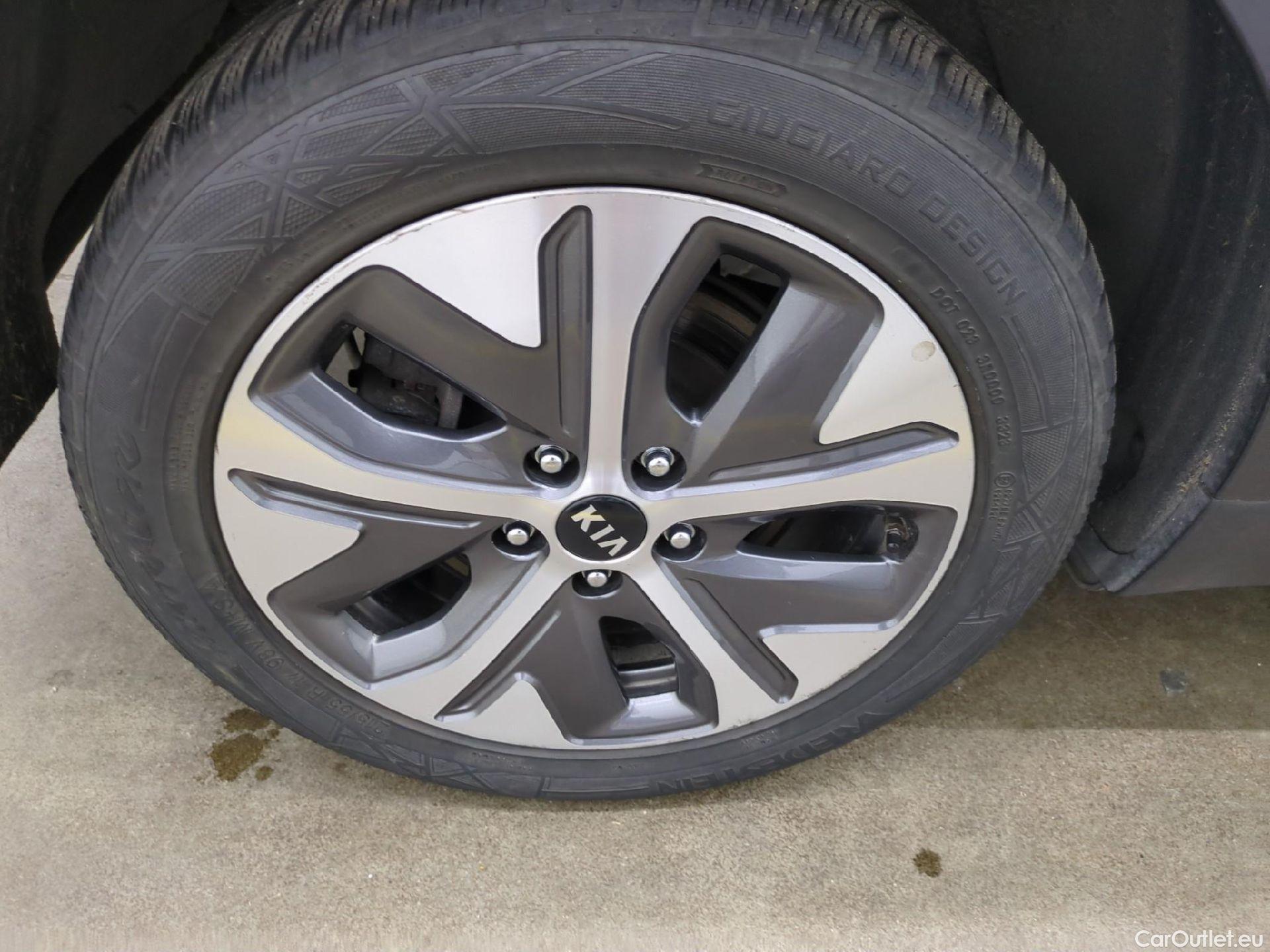  KIA  Niro KIA e- / 2016 / 5P / Berline e-Active 64 kWh 204 ch #6