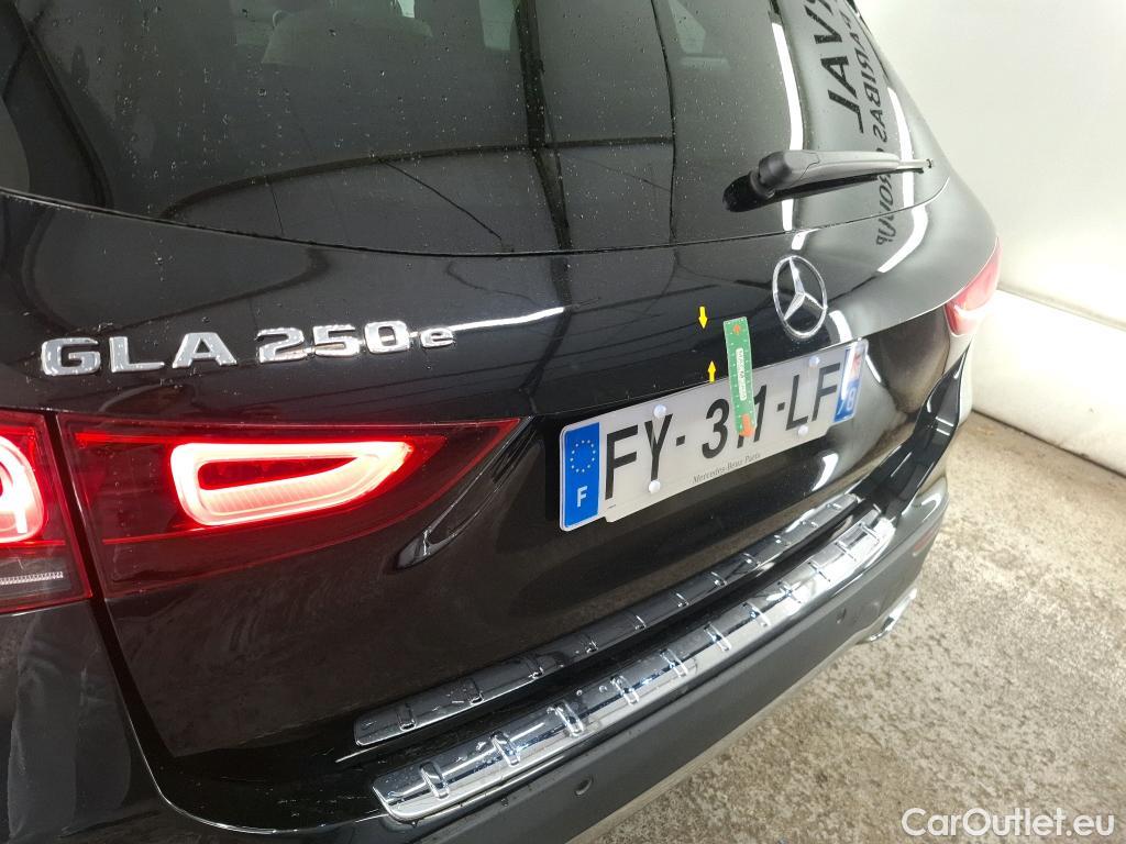  Mercedes  GLA MERCEDES-BENZ  / 2020 / 5P / SUV 1.3  250 e BUSINESS LINE DCT #9