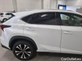  Lexus  NX LEXUS  / 2017 / 5P / SUV HYBRID F SPORT 4WD #25