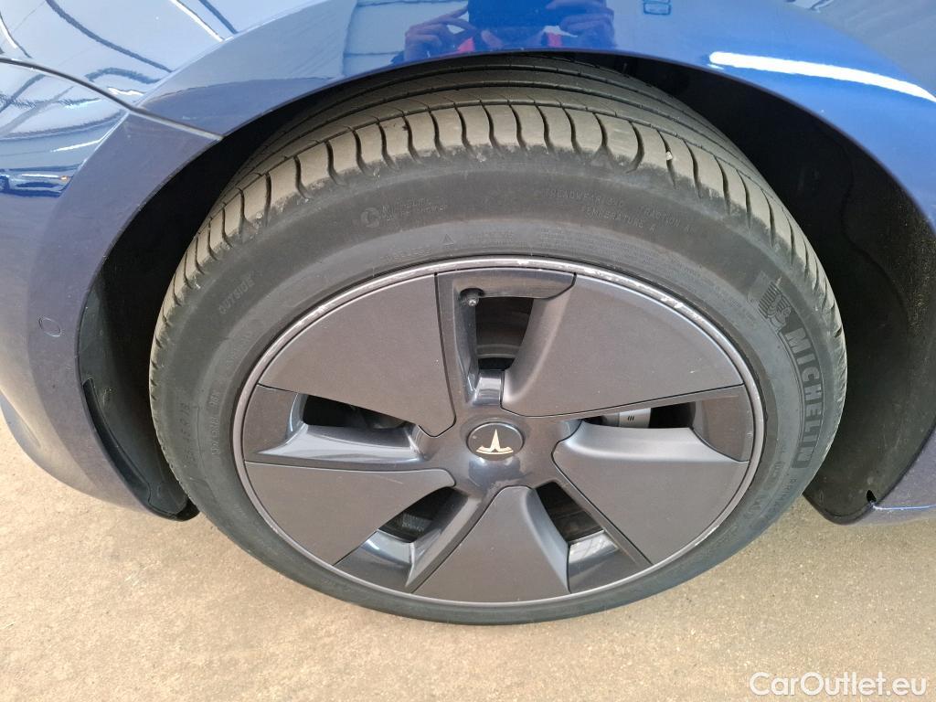  Tesla  Model 3 TESLA  / 2018 / 4P / Berline Autonomie Standard Plus RWD #7