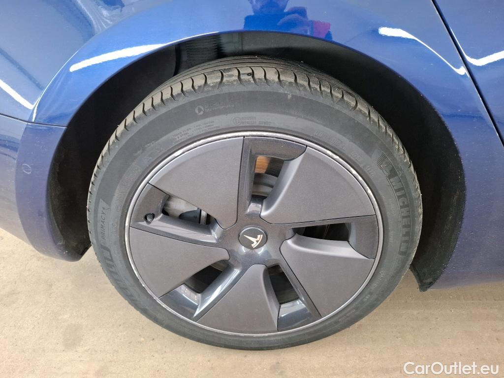  Tesla  Model 3 TESLA  / 2018 / 4P / Berline Autonomie Standard Plus RWD #17