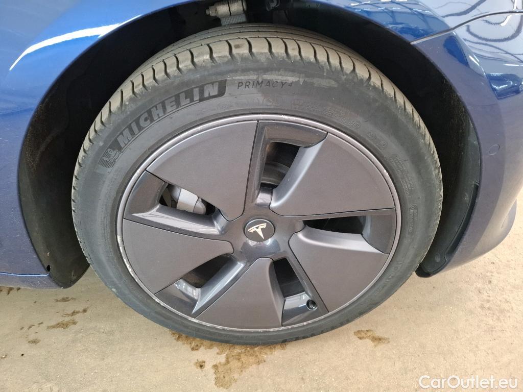  Tesla  Model 3 TESLA  / 2018 / 4P / Berline Autonomie Standard Plus RWD #21