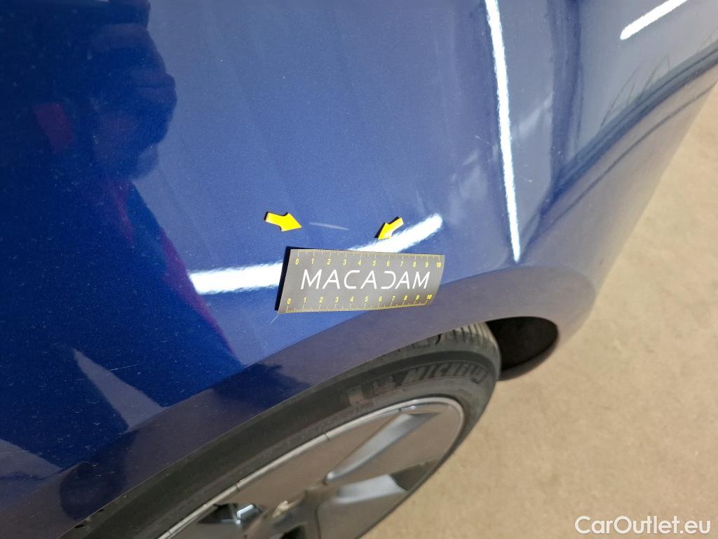  Tesla  Model 3 TESLA  / 2018 / 4P / Berline Autonomie Standard Plus RWD #33
