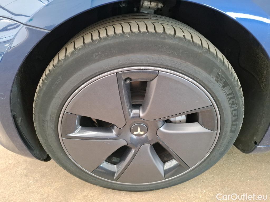  Tesla  Model 3 TESLA  / 2018 / 4P / Berline Autonomie Standard Plus RWD #8