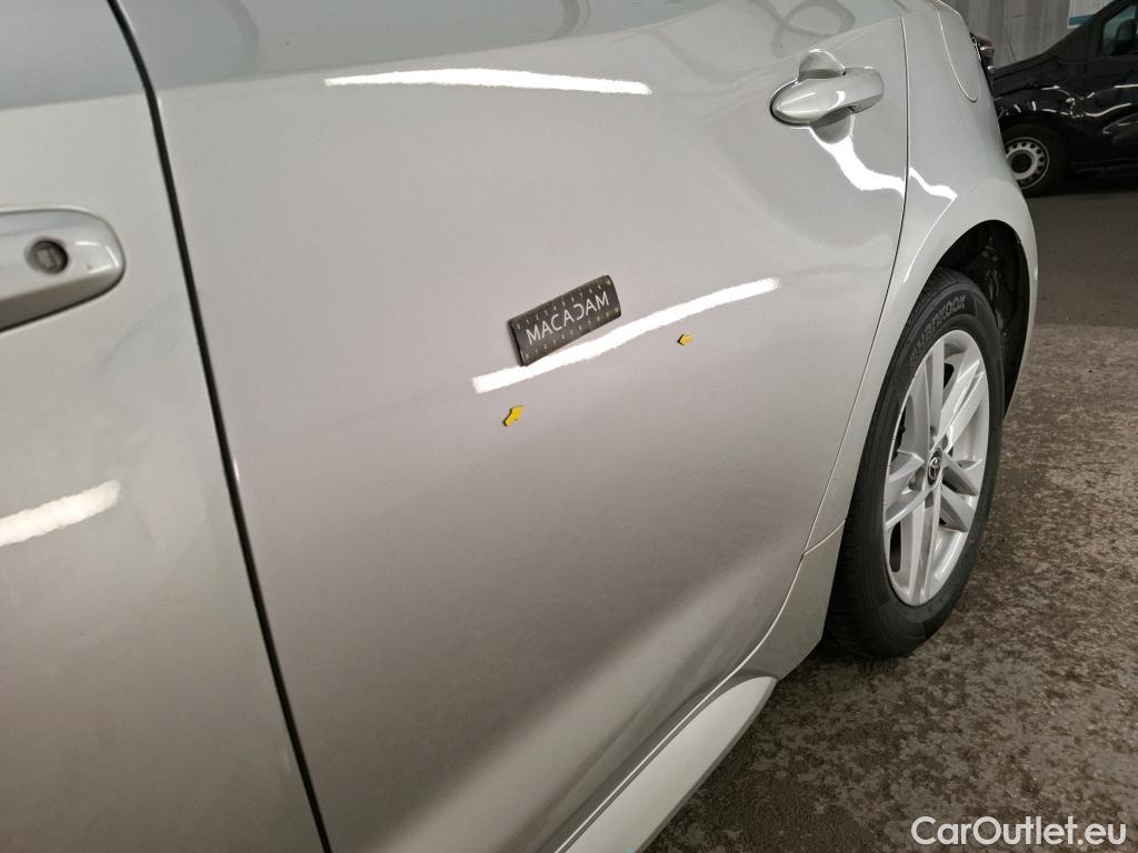  Toyota  Corolla TOYOTA  / 2018 / 5P / Berline Hybride 122h Dynamic Business #14