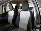  Toyota  Yaris TOYOTA  / 2017 / 5P / BERLINA 1.5 HYBRID BUSINESS #11