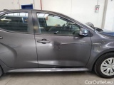  Toyota  Yaris TOYOTA  / 2020 / 5P / BERLINA HYBRID BUSINESS MY20 #36