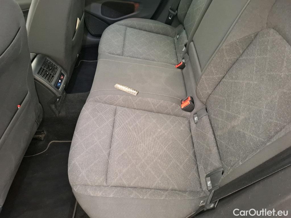  Volkswagen  Golf  VOLKSWAGEN / 2020 / 5P / Berline 1.5 eTSI OPF 150 DSG7 Life 1st #21