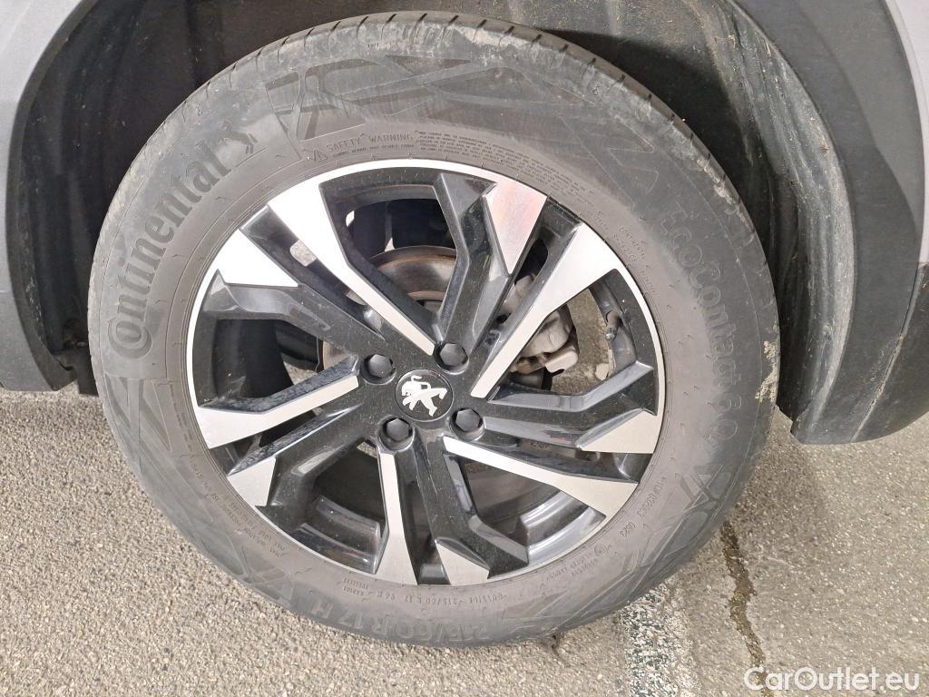  Peugeot  2008 PEUGEOT  / 2019 / 5P / Crossover BLUEHDI 130 S&S EAT8 ALLURE TVU #3