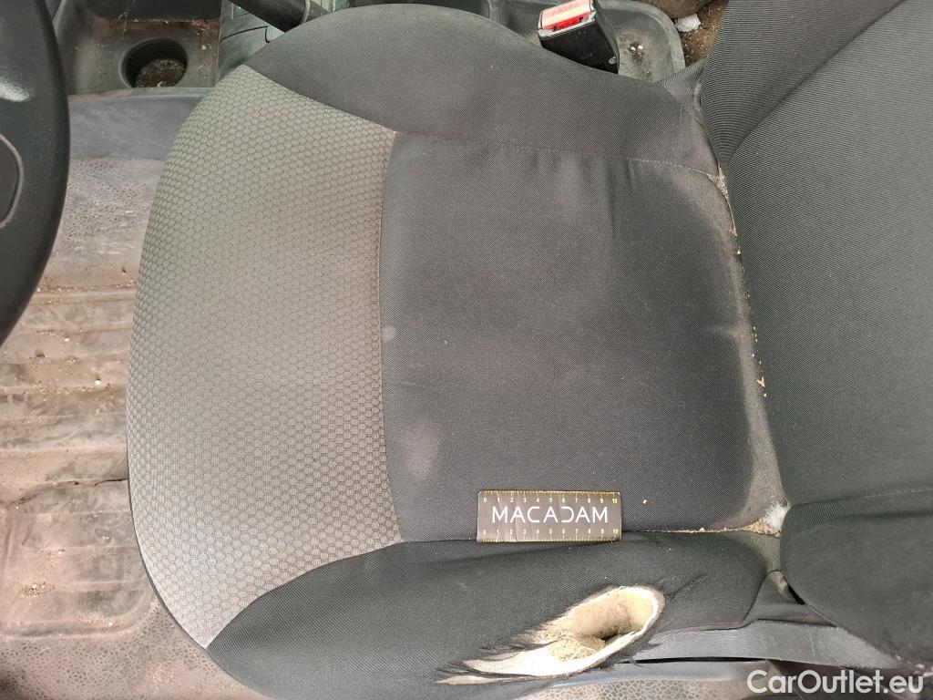  Renault  Kangoo  Express Compact Générique (L0) 1.5 dCi 75CV BVM5 E6 #1