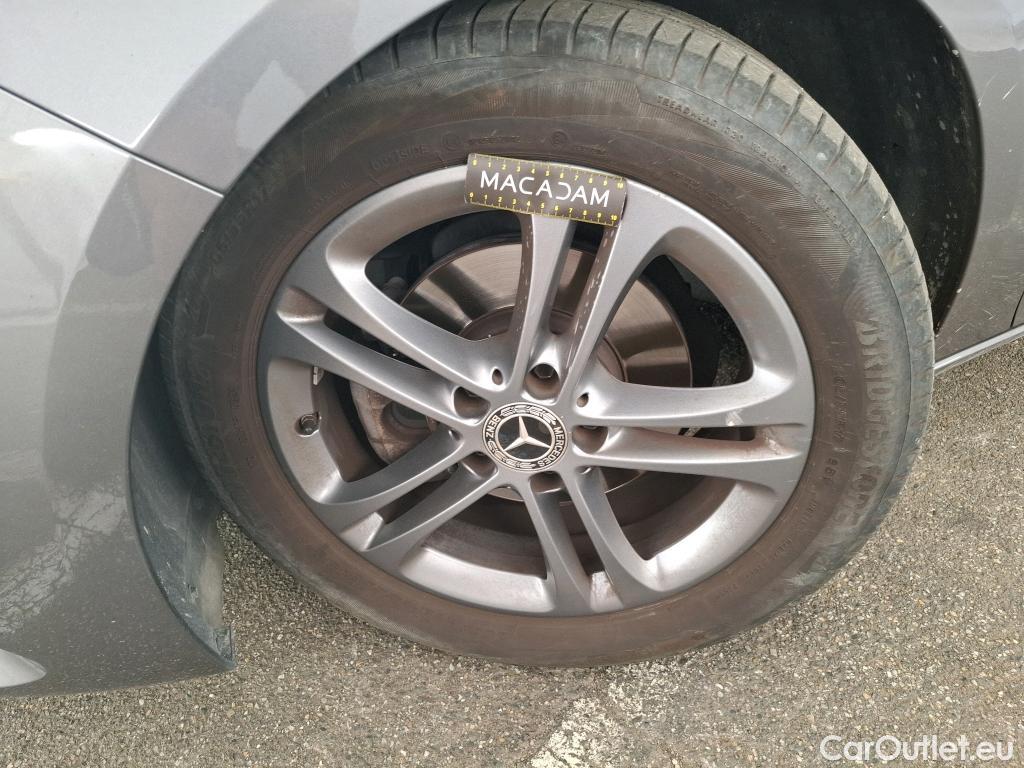  Mercedes  B-Klasse MERCEDES-BENZ Classe B / 2019 / 5P / monospace B 180 d Business Line Edition BA7 #16