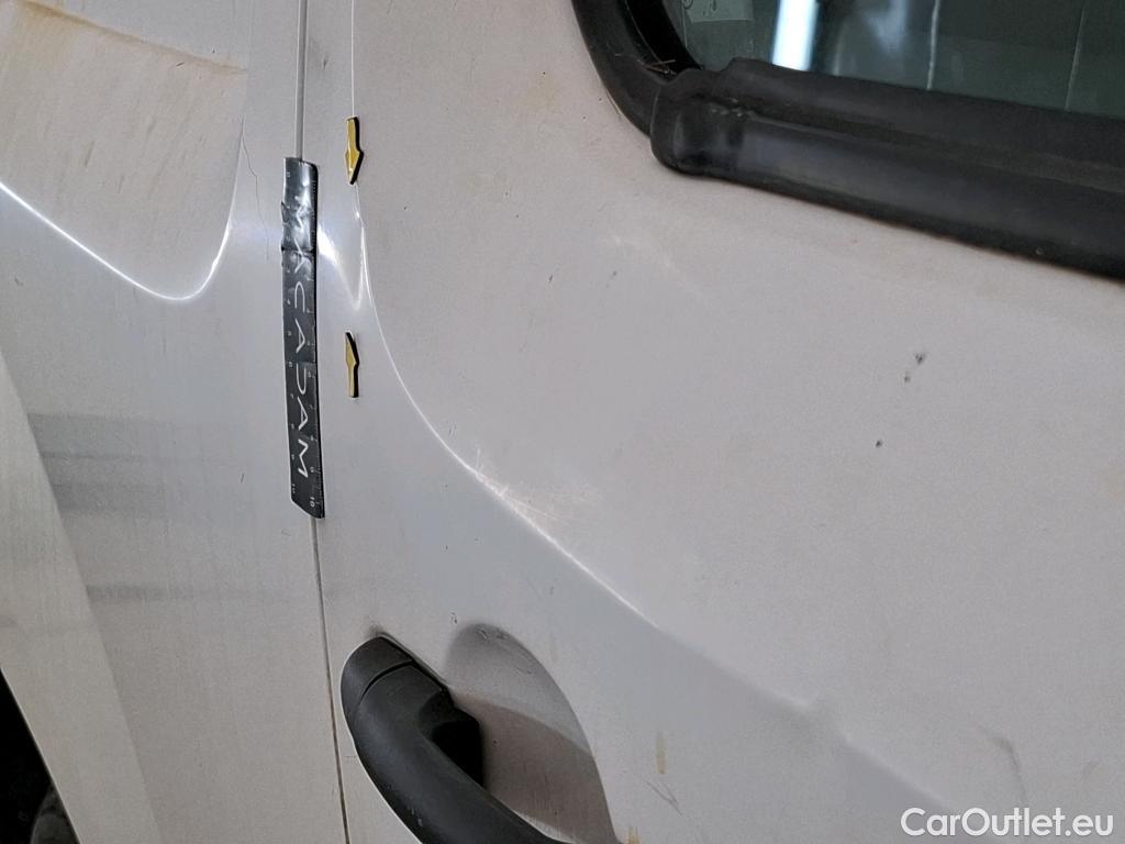  Renault  Kangoo  Express Compact Générique (L0) 1.5 dCi 75CV BVM5 E6 #40