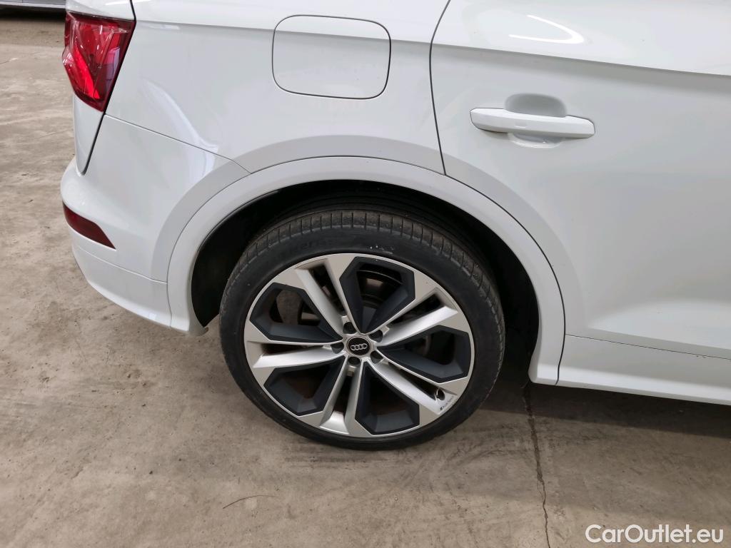  Audi  Q5  55 TFSI e quattro S line 2.0 TFSI 365CV BVA7 E6dT #1