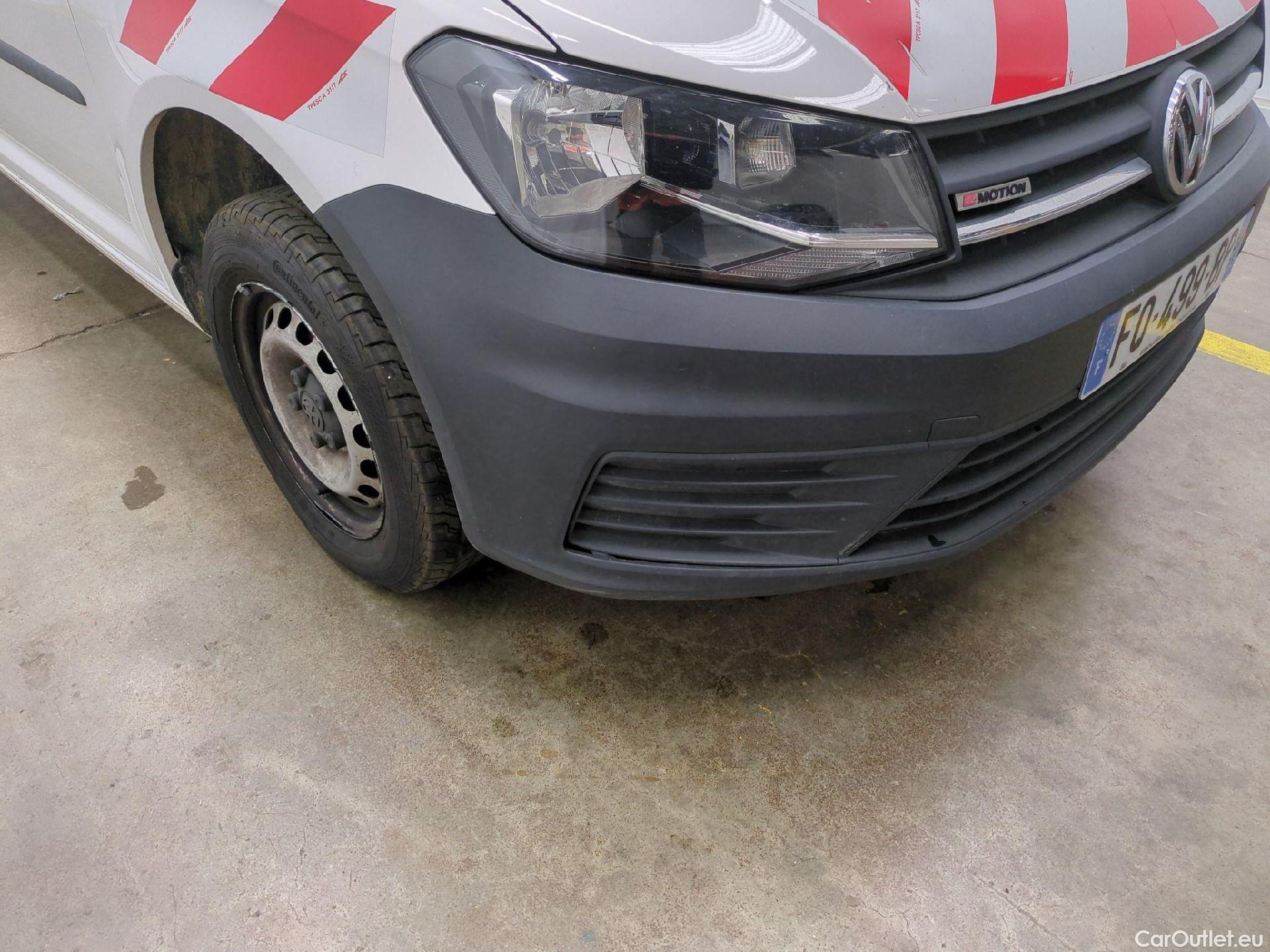  Volkswagen  Caddy VOLKSWAGEN  Van / 2015 / 4P / Fourgonnette 2.0 TDI 122 4MOTION Business Line #29