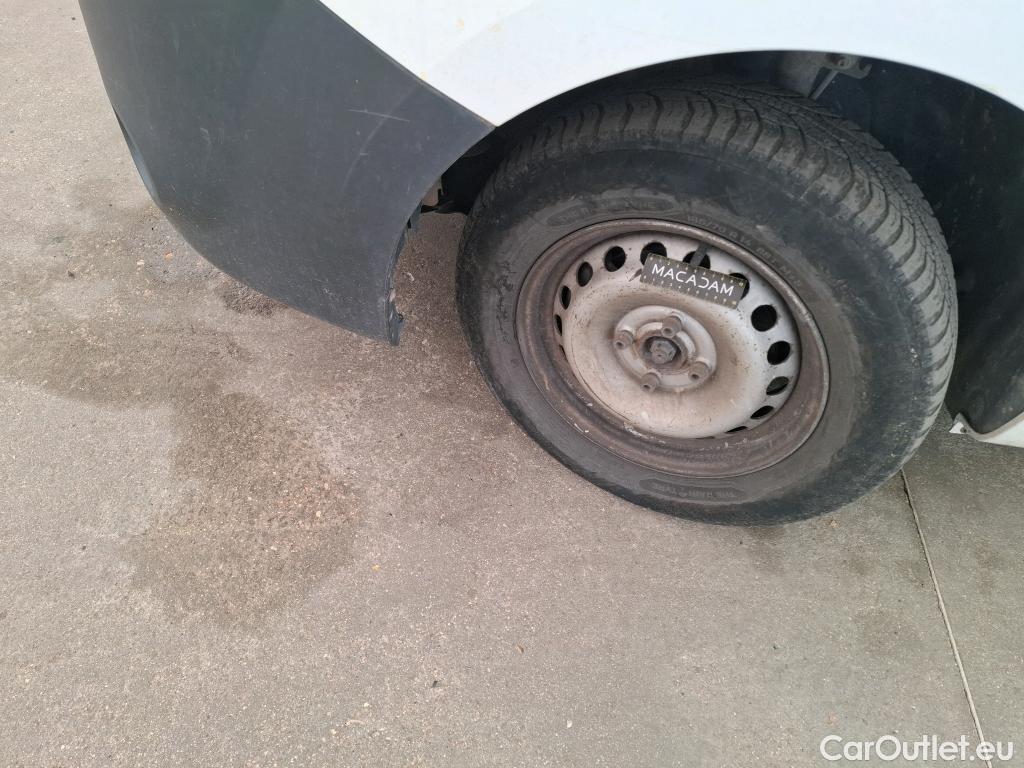  Renault  Kangoo  Express Compact Générique (L0) 1.5 dCi 75CV BVM5 E6 #48