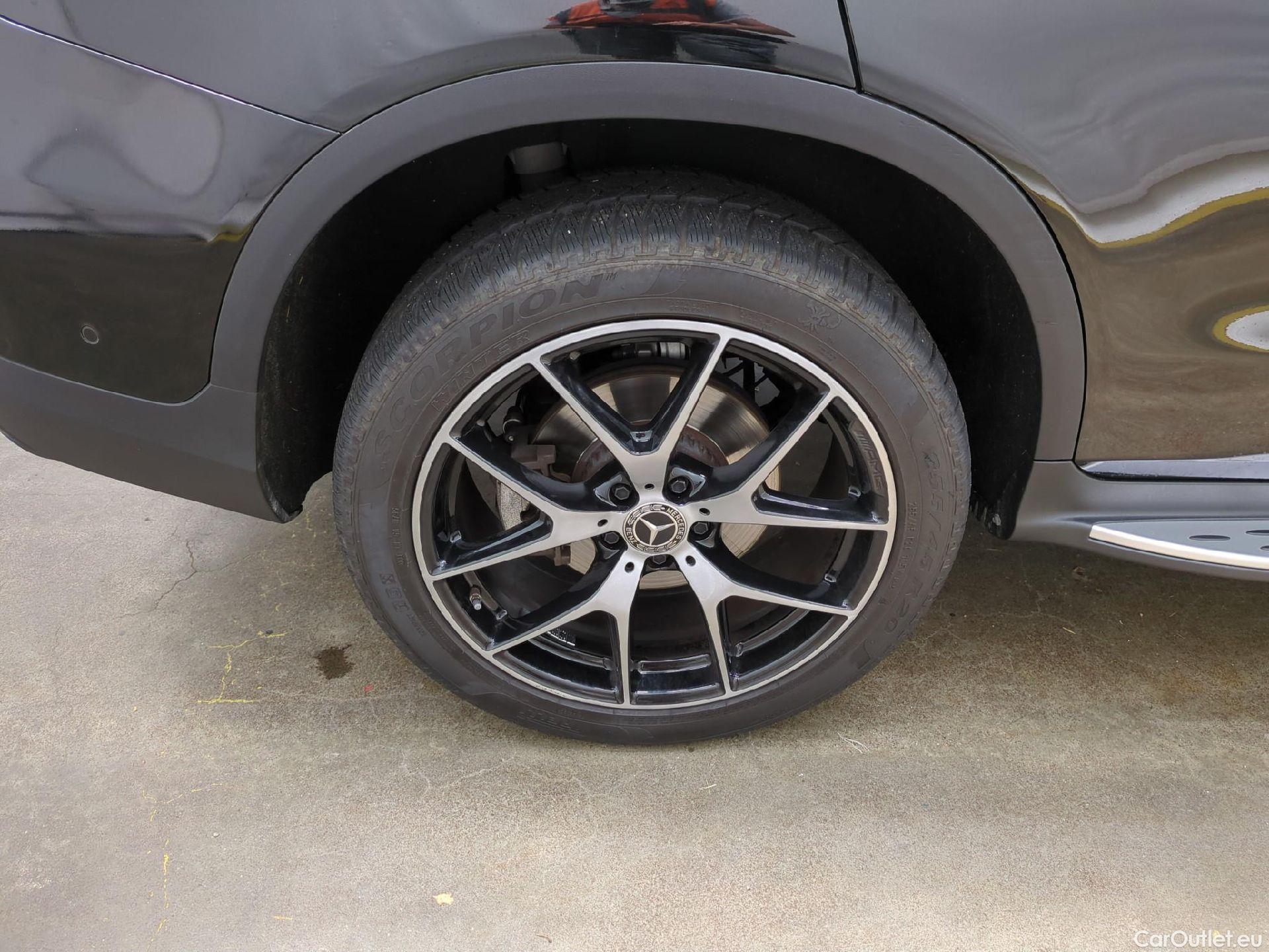  Mercedes  G-Klasee MERCEDES-BENZ GLC / 2019 / 5P / SUV GLC 300 e AMG Line 4Matic #17
