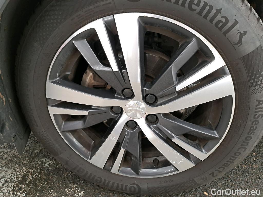  Peugeot  3008  Allure Pack 1.5 HDi 130CV BVA8 E6d #24