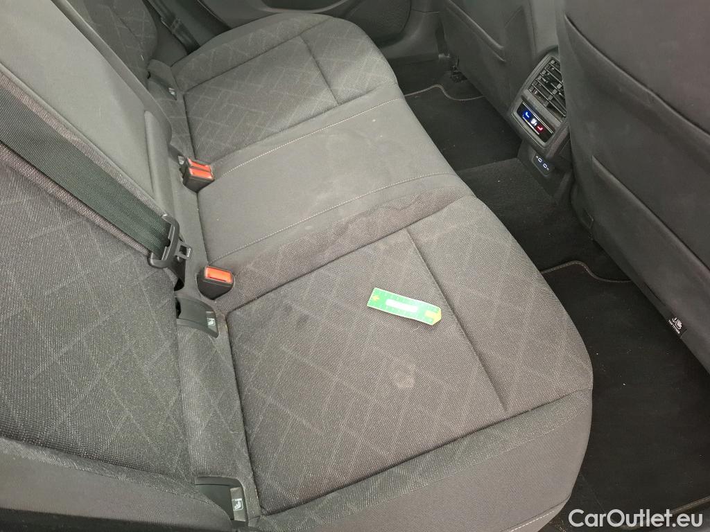  Volkswagen  Golf  VIII SW Life Business 2.0 TDI 150CV BVA7 E6d #23