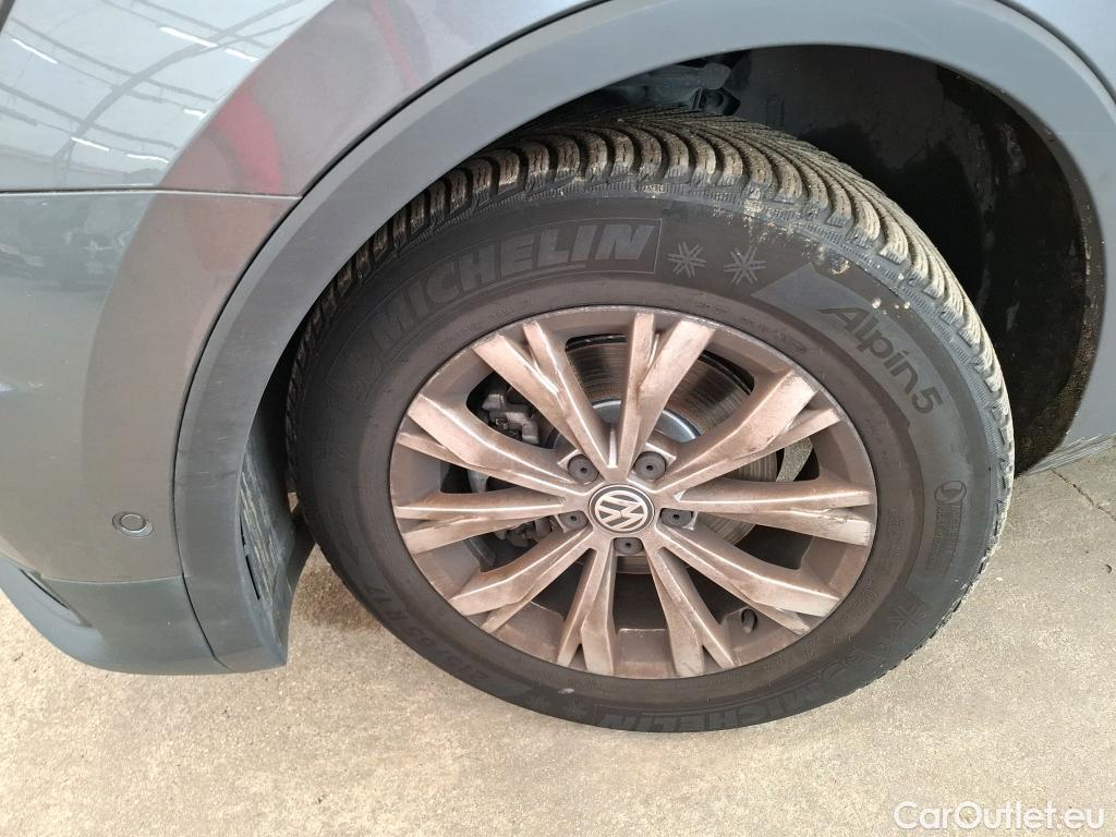  Volkswagen  Tiguan VOLKSWAGEN   2016  5P  SUV 20 TDI 150 DSG7 Confortline Business #8