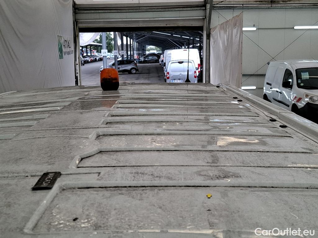  Renault  Trafic RENAULT  / 2019 / 4P / Fourgon tole CA GCF L2H1 1200 dCi 120 #2