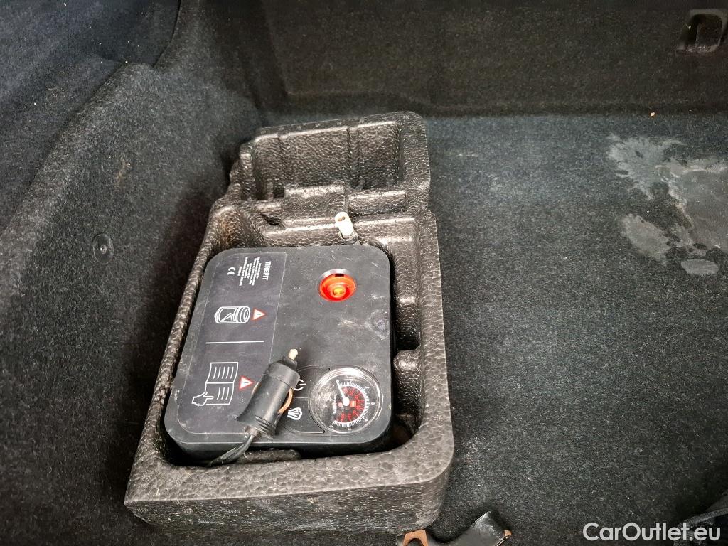  Bmw  X1 BMW  5p SUV sDrive18d xLine BVA8 #17