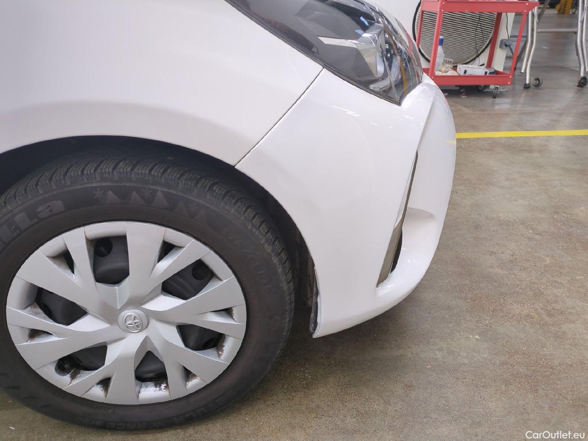  Toyota  Yaris TOYOTA  Hybride Affaires / 2017 / 5P / Berline / VU 1.5 VVT-I HYBRID AUTO France Business Af #11