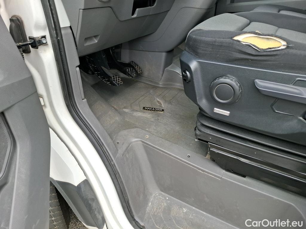  Volkswagen  Crafter  Fourgon Fourgon 30 mittlerer Radstand mit Hochdach FWD 2.0 #67