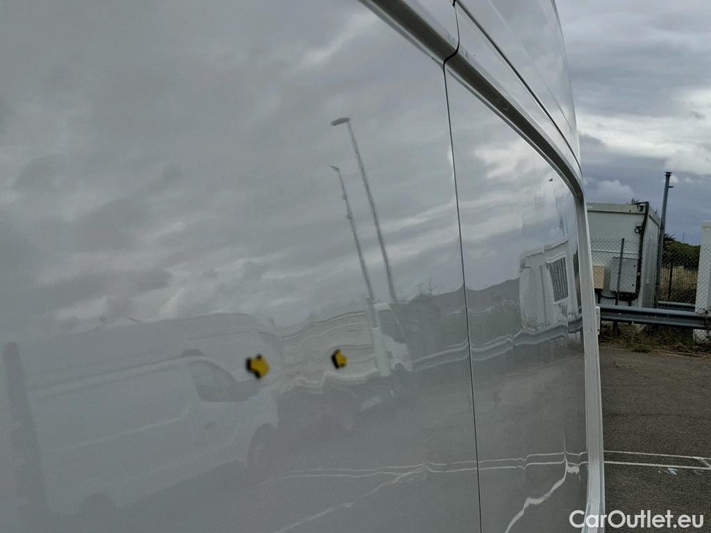  Volkswagen  Crafter  Fourgon Fourgon 30 mittlerer Radstand mit Hochdach FWD 2.0 #27