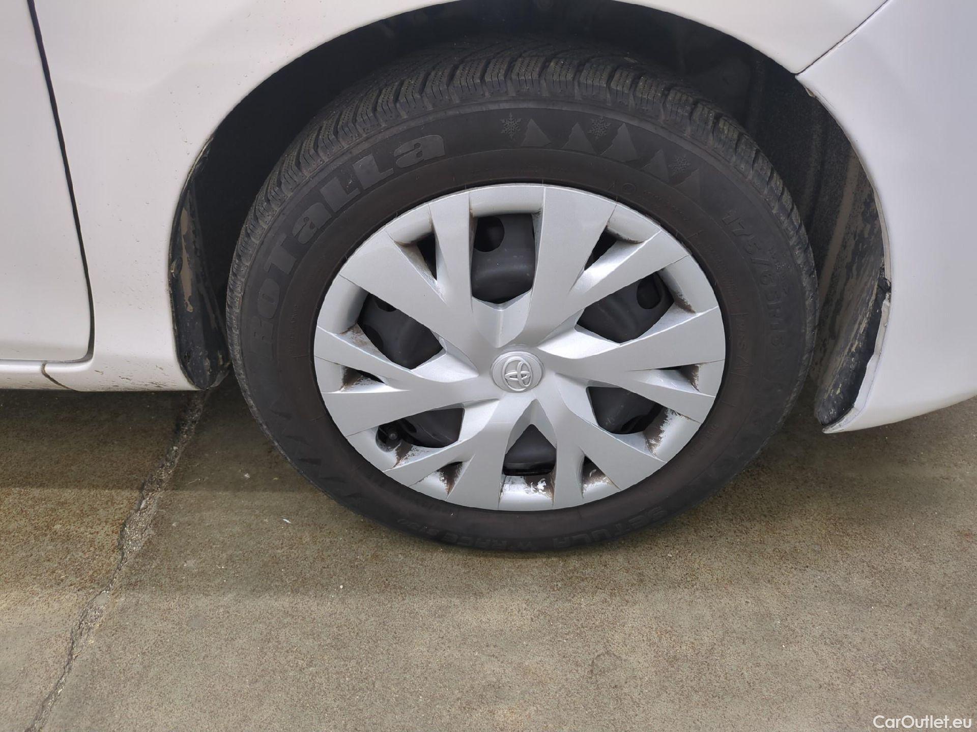  Toyota  Yaris TOYOTA  Hybride Affaires / 2017 / 5P / Berline / VU 1.5 VVT-I HYBRID AUTO France Business Af #7