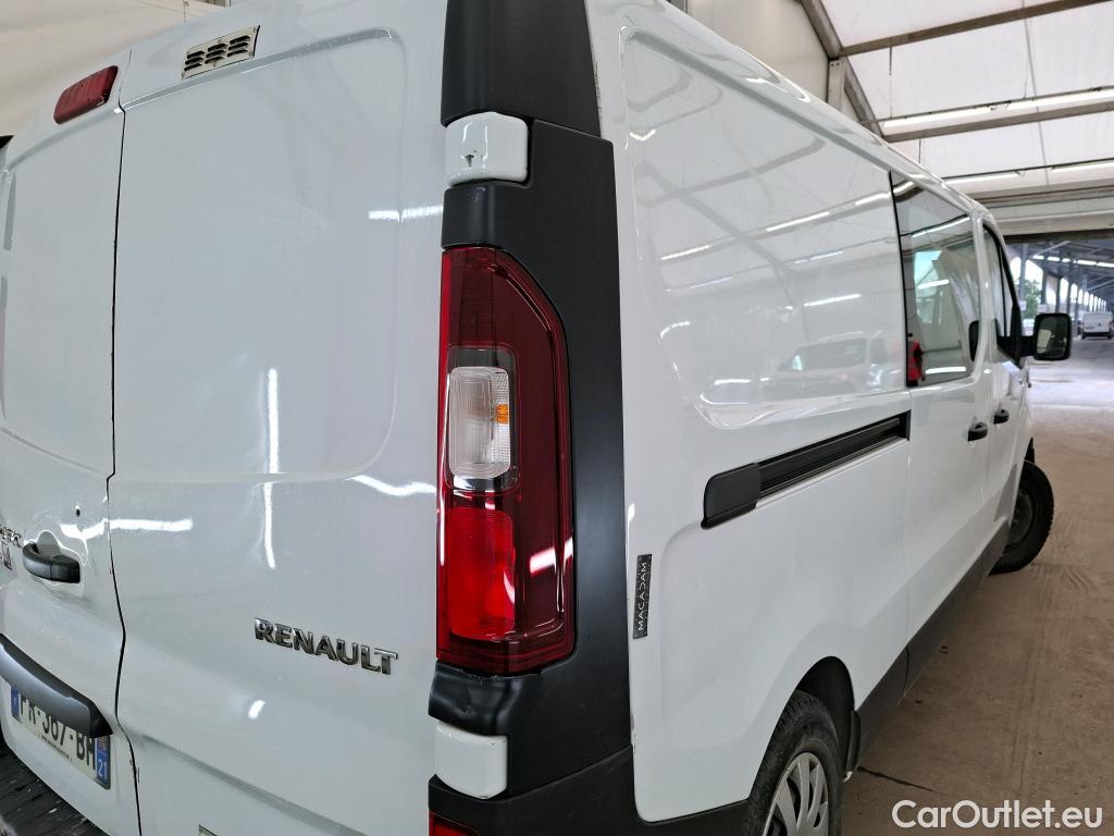  Renault  Trafic RENAULT  / 2019 / 4P / Fourgon tole CA GCF L2H1 1200 dCi 120 #25