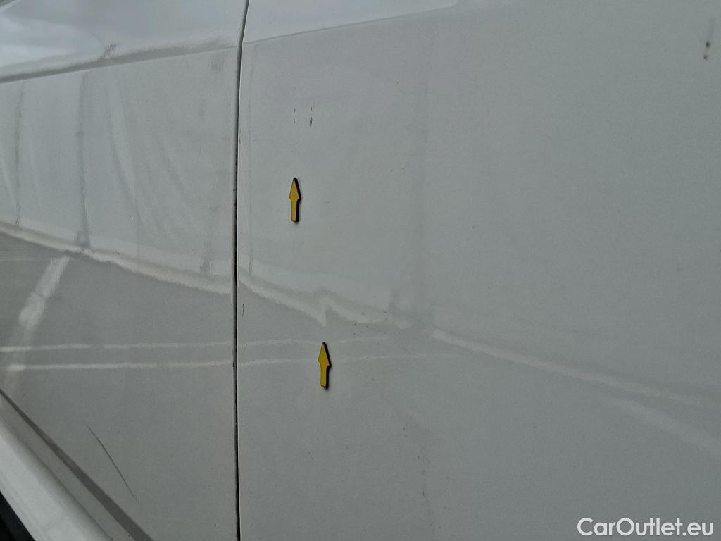  Volkswagen  Crafter  Fourgon Fourgon 30 mittlerer Radstand mit Hochdach FWD 2.0 #86