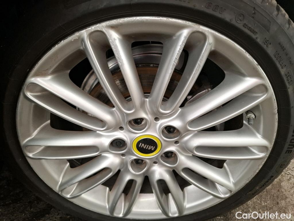  Mini  Cooper MINI Mini / 2014 / 3P / Berline  SE Finition Yours 184 ch BVA #22