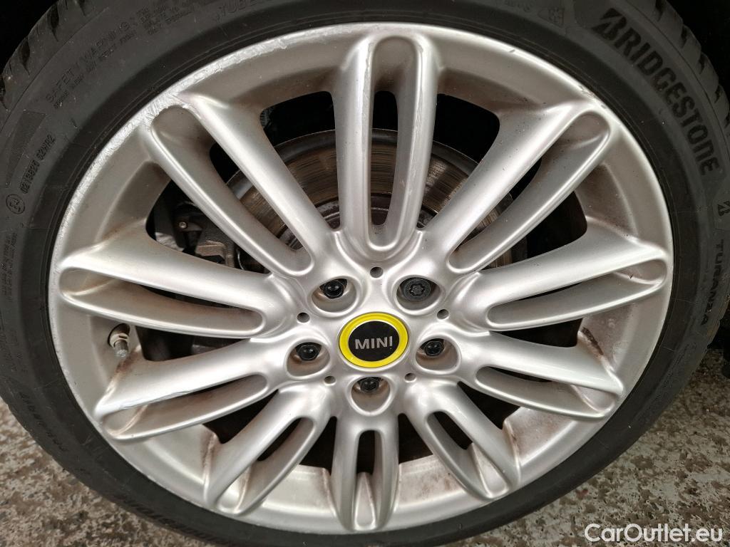  Mini  Cooper MINI Mini / 2014 / 3P / Berline  SE Finition Yours 184 ch BVA #18