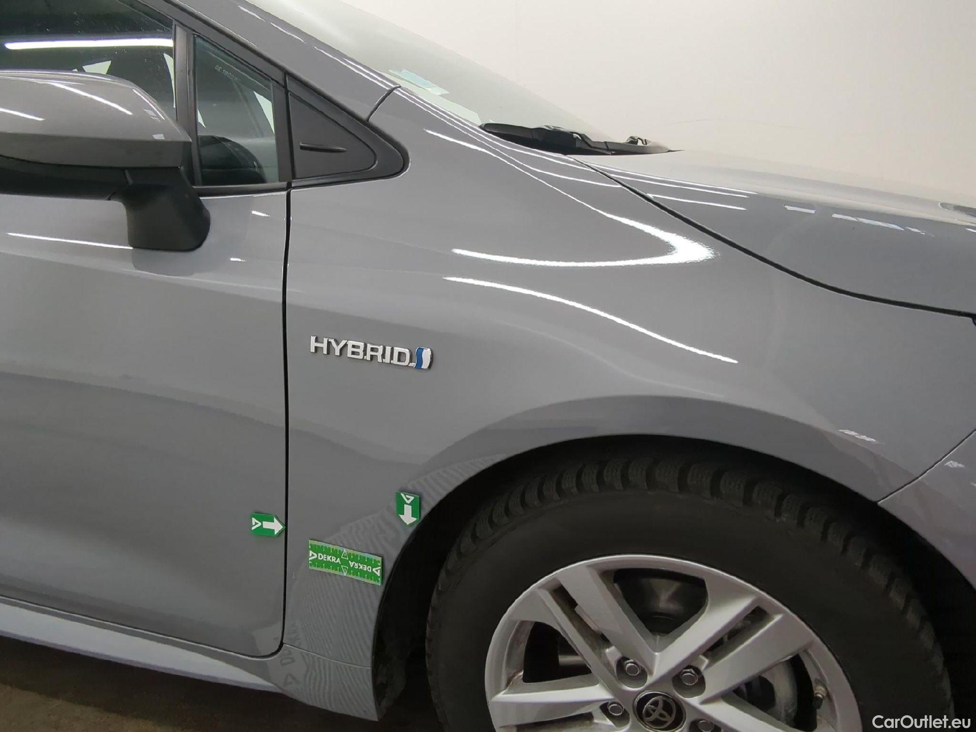  Toyota  Corolla TOYOTA  / 2018 / 5P / Berline Hybride 122h Dynamic Business #15