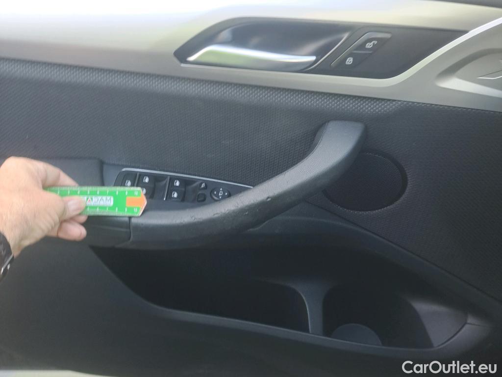  Bmw  X3 BMW  / 2017 / 5P / todoterreno sDrive18d #4