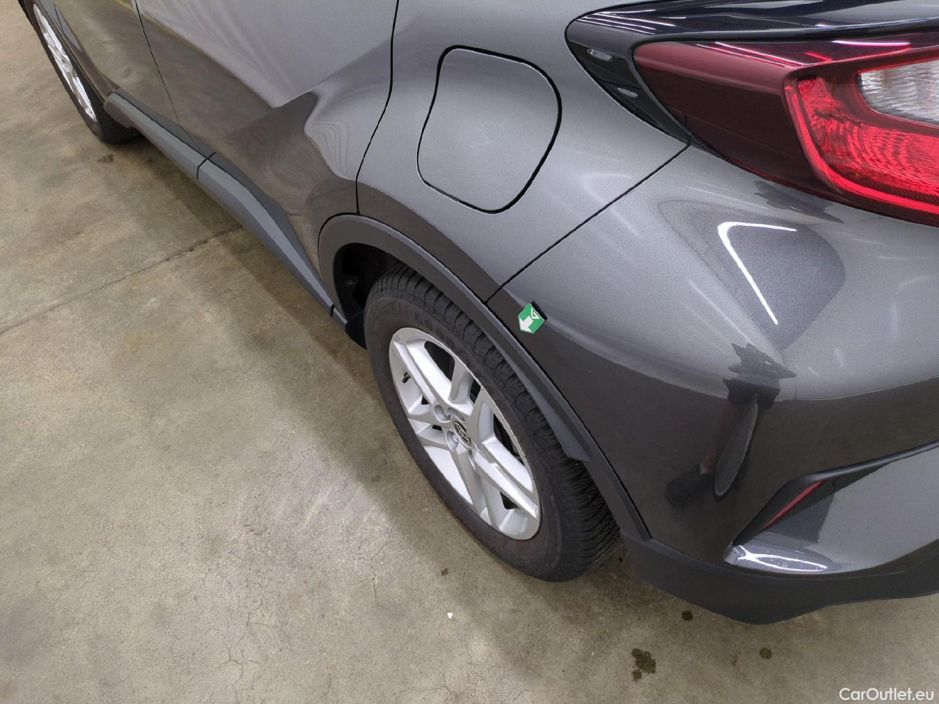  Toyota  C-HR TOYOTA  / 2016 / 5P / SUV 1.8 HYBRIDE 122 DYNAMIC BUSINESS #28