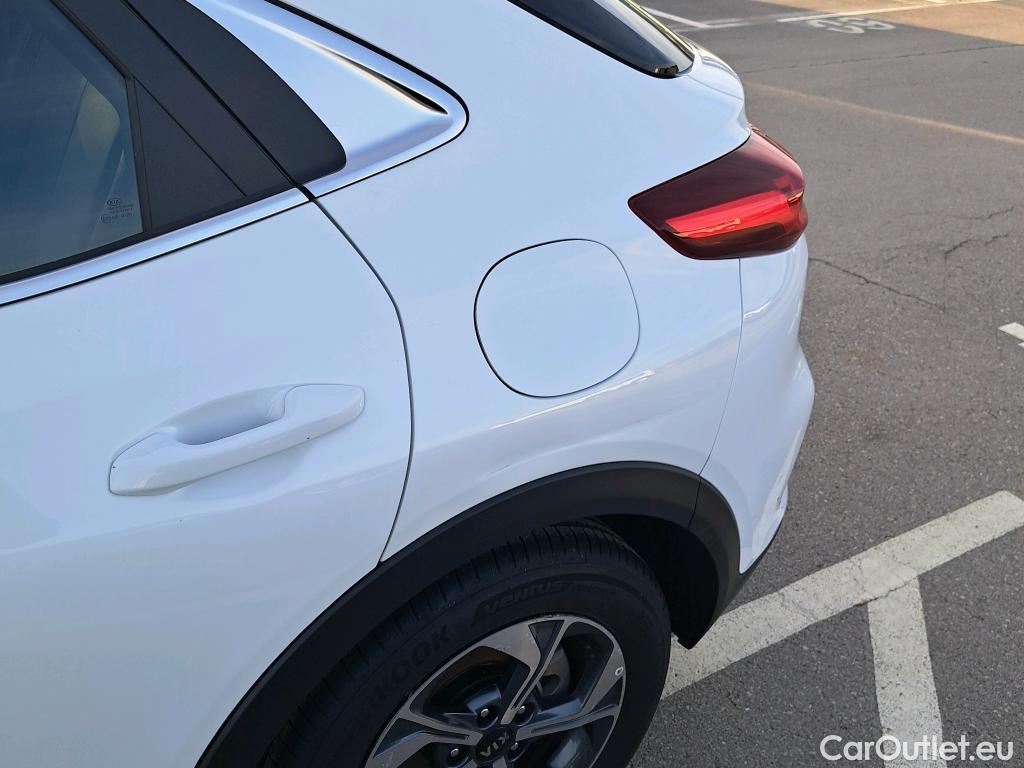  KIA  XCeed KIA  / 2019 / 5P / todoterreno 1.0 T-GDi Drive 88kW (120CV) #3