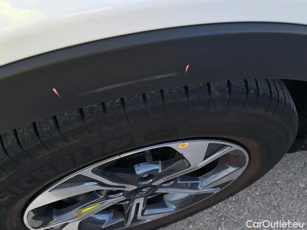  KIA  XCeed KIA  / 2019 / 5P / todoterreno 1.0 T-GDi Drive 88kW (120CV) #24