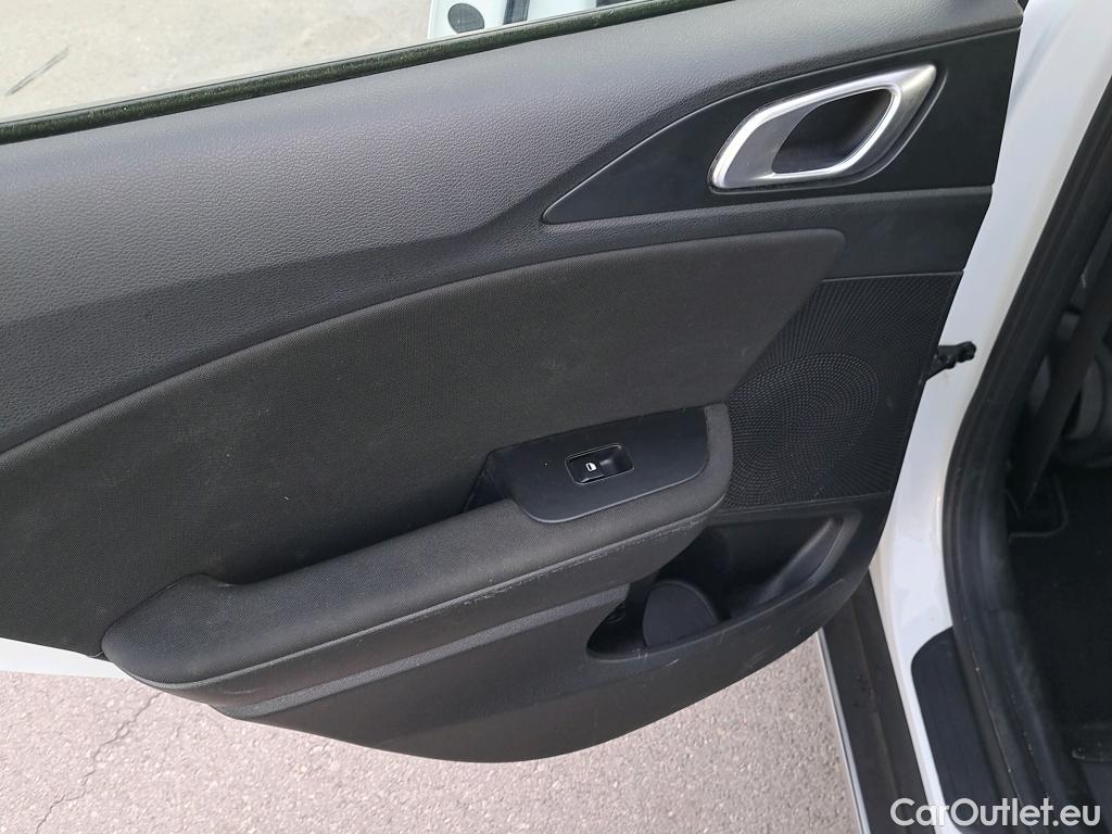  KIA  XCeed KIA  / 2019 / 5P / todoterreno 1.0 T-GDi Drive 88kW (120CV) #11