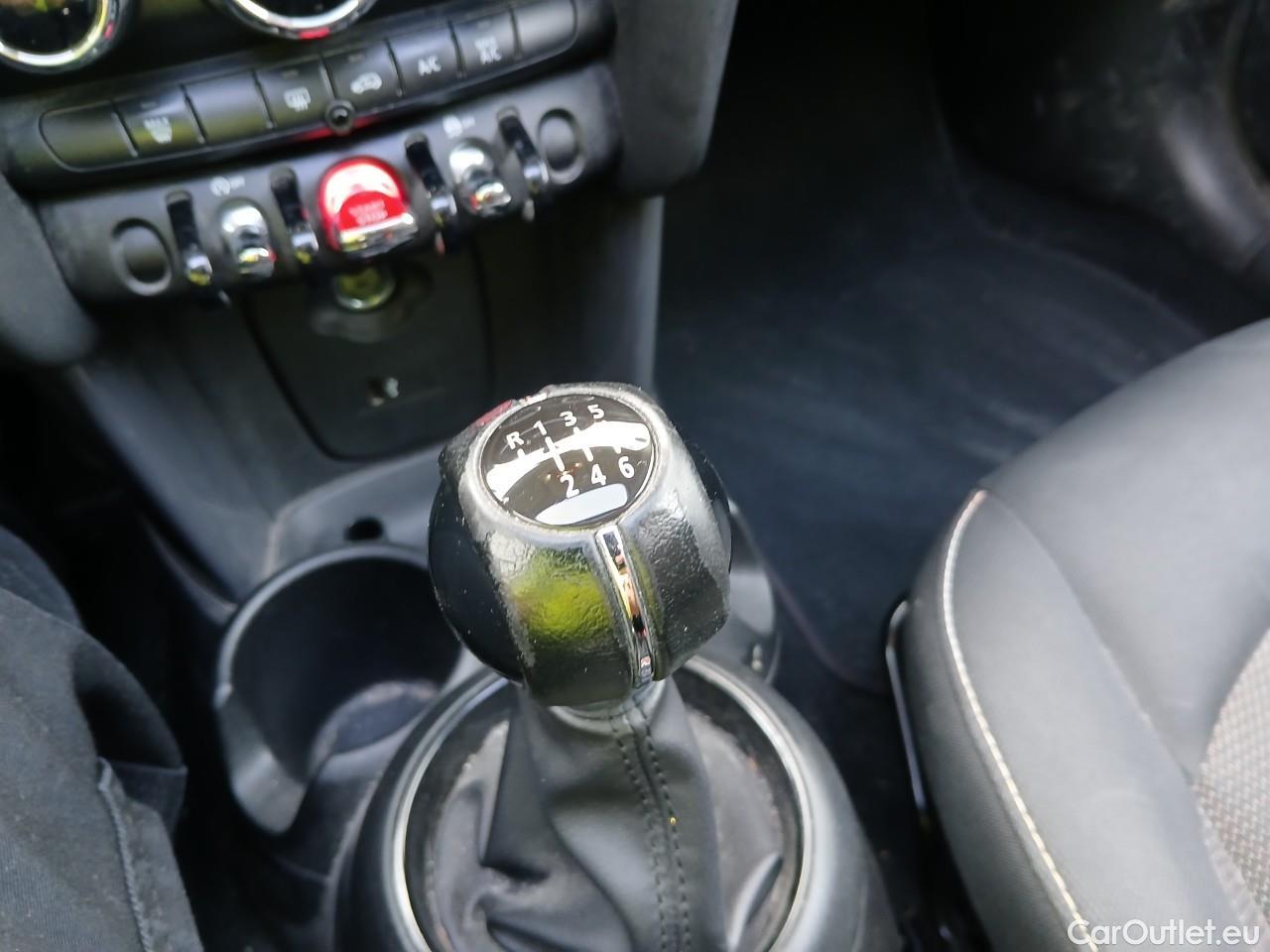  Mini  Cooper Mini 5p One 1.5 100CV MT6 E6dT #1