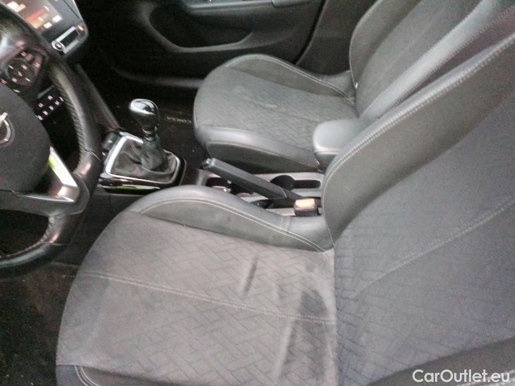  Opel  Corsa  F Elegance 1.2 T XHL 100CV MT6 E6d #8