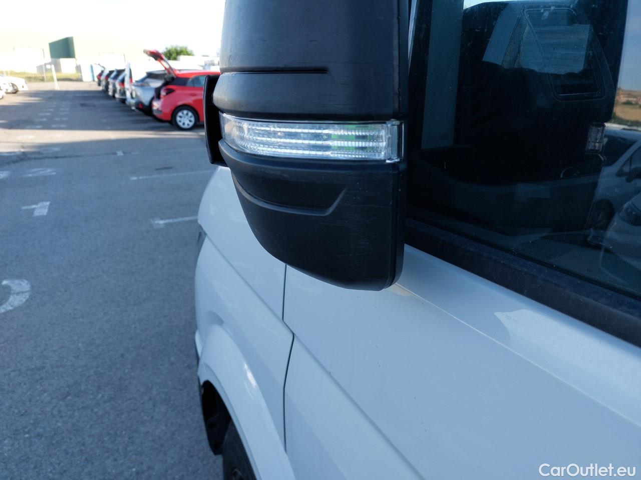  Volkswagen  Crafter  Furgón 30 Furgón BM TA FWD 2.0 TDI 140CV MT6 E6 #9