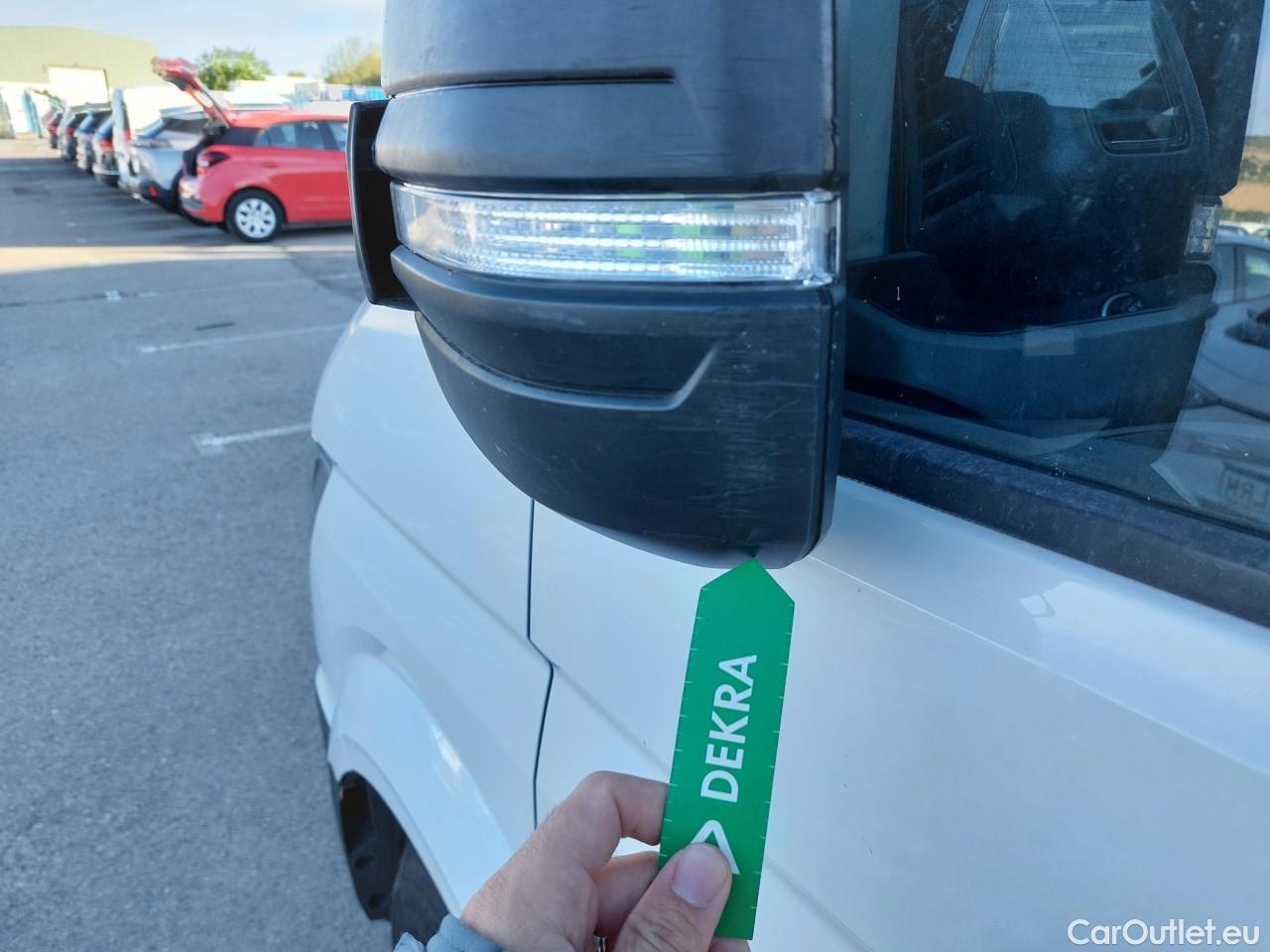  Volkswagen  Crafter  Furgón 30 Furgón BM TA FWD 2.0 TDI 140CV MT6 E6 #10